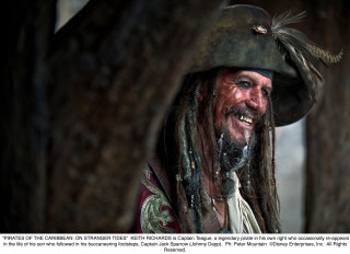 Man hat dreadlocks feather smile - dave arredondo free wallpaper