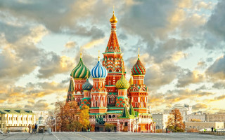 Cathedral spires cloudy city people - building and people free wallpaper