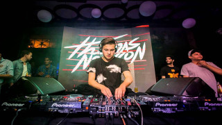 Dj mixing party crowd neon - erlund hudson free wallpaper