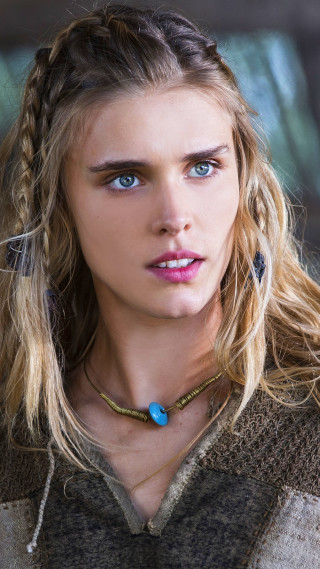 Woman longhair blueeyes necklace primitivism - primitivism free wallpaper
