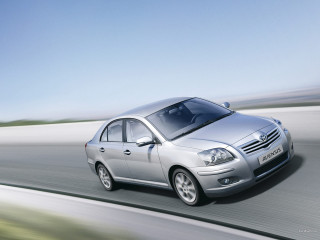 Silver car driving road grass - cao zhibai free wallpaper