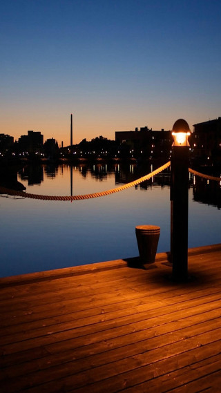 Dock light rope night city - a dock free wallpaper
