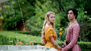 Renaissance couple garden flowers standing - movie free wallpaper