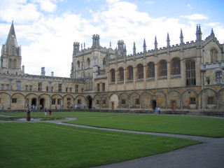 Large building lawn people sunny - christopher wren free wallpaper