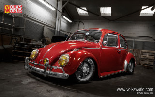 Red car garage windows woks - a red car free wallpaper