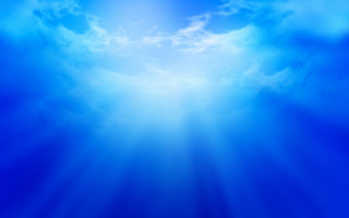 Blue sky clouds sunbeams center - radiant free wallpaper