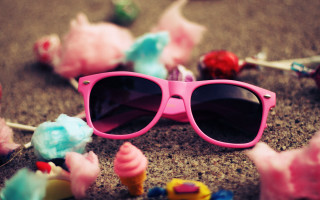 Pink sunglasses table candy candies - sunglass free wallpaper