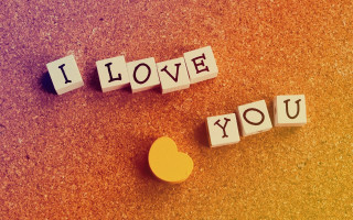 Love blocks heart yellow middle - yellow free wallpaper
