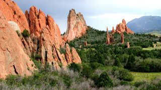 Mountain range rocks trees cloudy - many free wallpaper