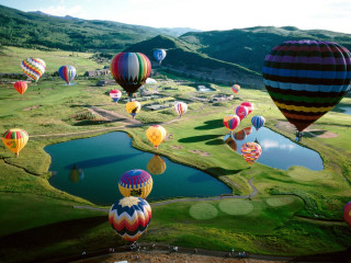 Hot air balloons lake mountains 9 - hot air balloon free wallpaper