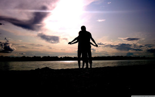 Beach arms outstretched sun shining - their arm free wallpaper for desktop