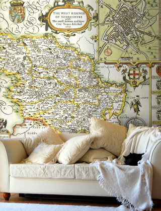 Couch pillows blanket map England - it in front free wallpaper