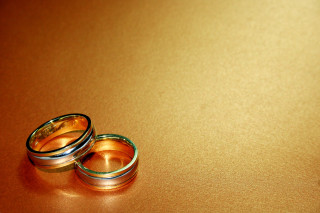 Wedding rings gold tabletop image - ring free wallpaper