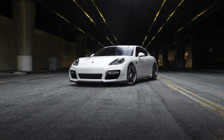 White porsche tunnel lights black - a black car free wallpaper