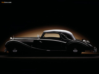 Black car dark room light 3 - annie leibovitz free wallpaper