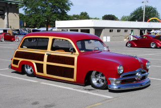 Red yellow car parking lot - a parking lot next free wallpaper