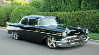 Classic car parked road hedged - the side of the road in front free wallpaper