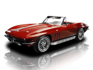 Red sports car white background 2 - shiny free wallpaper