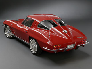 Red car studio gray black 2 - a red car free wallpaper