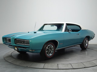Blue muscle car museum white - a white wall behind free wallpaper