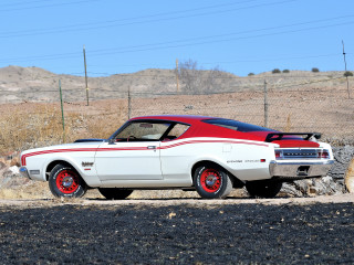 White red car parked fence - a few hill free wallpaper