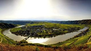 River lush green valley hillside 2 - ernst free wallpaper