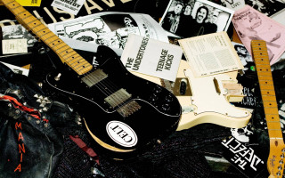 Guitar books papers bed room - the floor of a room free wallpaper
