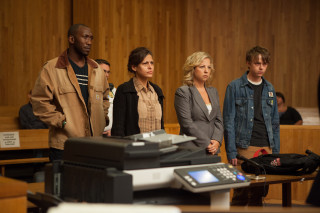 Courtroom group people cell phone - movie still free wallpaper