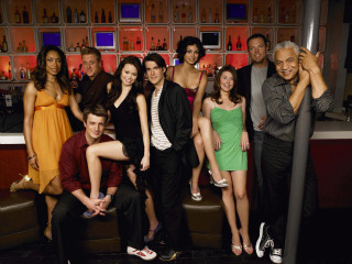 Group people bar photo suit - a group of people free wallpaper