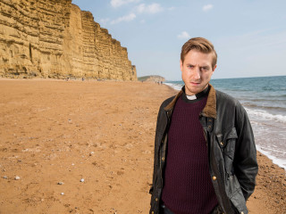 Man beach ocean cliff person - ed benedict free wallpaper