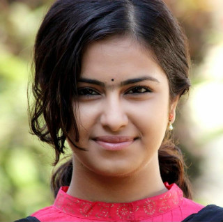 Woman pinkshirt blackwhite tie smile - a pink shirt free wallpaper