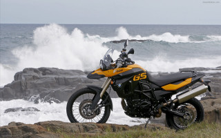 Motorcycle rocky shore ocean wave - the rock free wallpaper