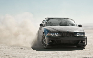 Black car dirt road dust - dust free wallpaper