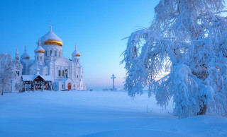 Church snowy field tree blue - evgeny lushpin free wallpaper