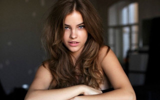 Woman long hair sitting chair - brown hair free wallpaper