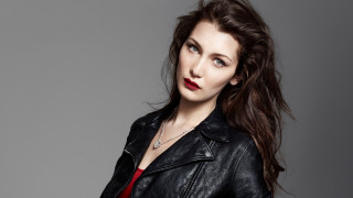 Woman red shirt black jacket - a red shirt free wallpaper