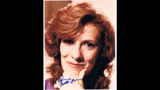 Woman hand chin smile face - a hand free wallpaper