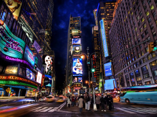 Busy city street traffic people - busy free wallpaper