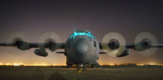 Large airplane runway nighttime lights - the runway free wallpaper