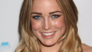 Blonde hair smiling blue eyes - facial free wallpaper