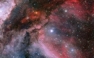 Large star cluster red blue 3 - a large star cluster in the sky free wallpaper