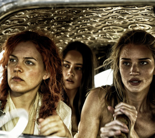 Three women car surprised expression - elden ring free wallpaper