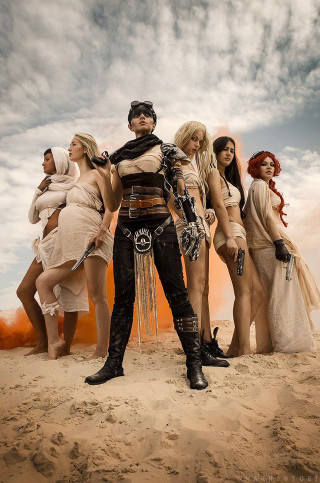 Women costume sand guns man - an album cover free wallpaper