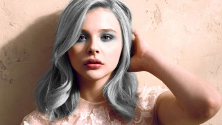 Woman grey hair blue eyes - grey background free wallpaper
