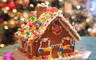 Gingerbread house candy table christmas 3 - naive art free wallpaper for desktop