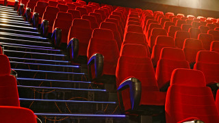 Red chairs theater blue seats - a theater free wallpaper