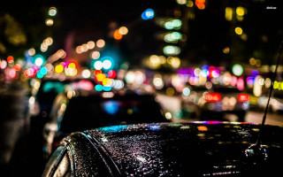 Car parked busy street night - busy free wallpaper