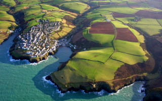 Bascove bridge aerial water town - a large body of water free wallpaper