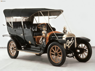 Old model car black top 2 - an old model car free wallpaper