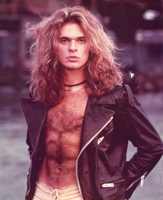 Man long hair no shirt - his shirt free wallpaper